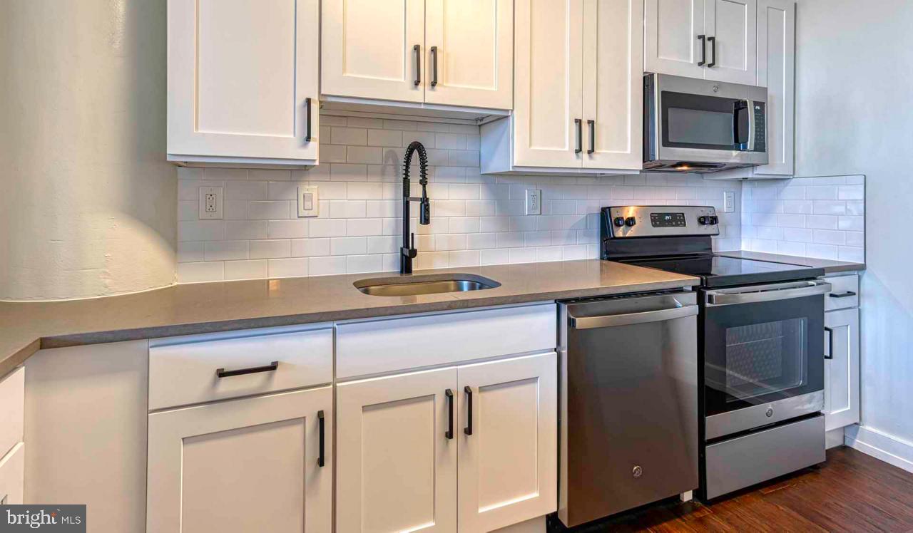 3131 WALNUT ST #1B-542