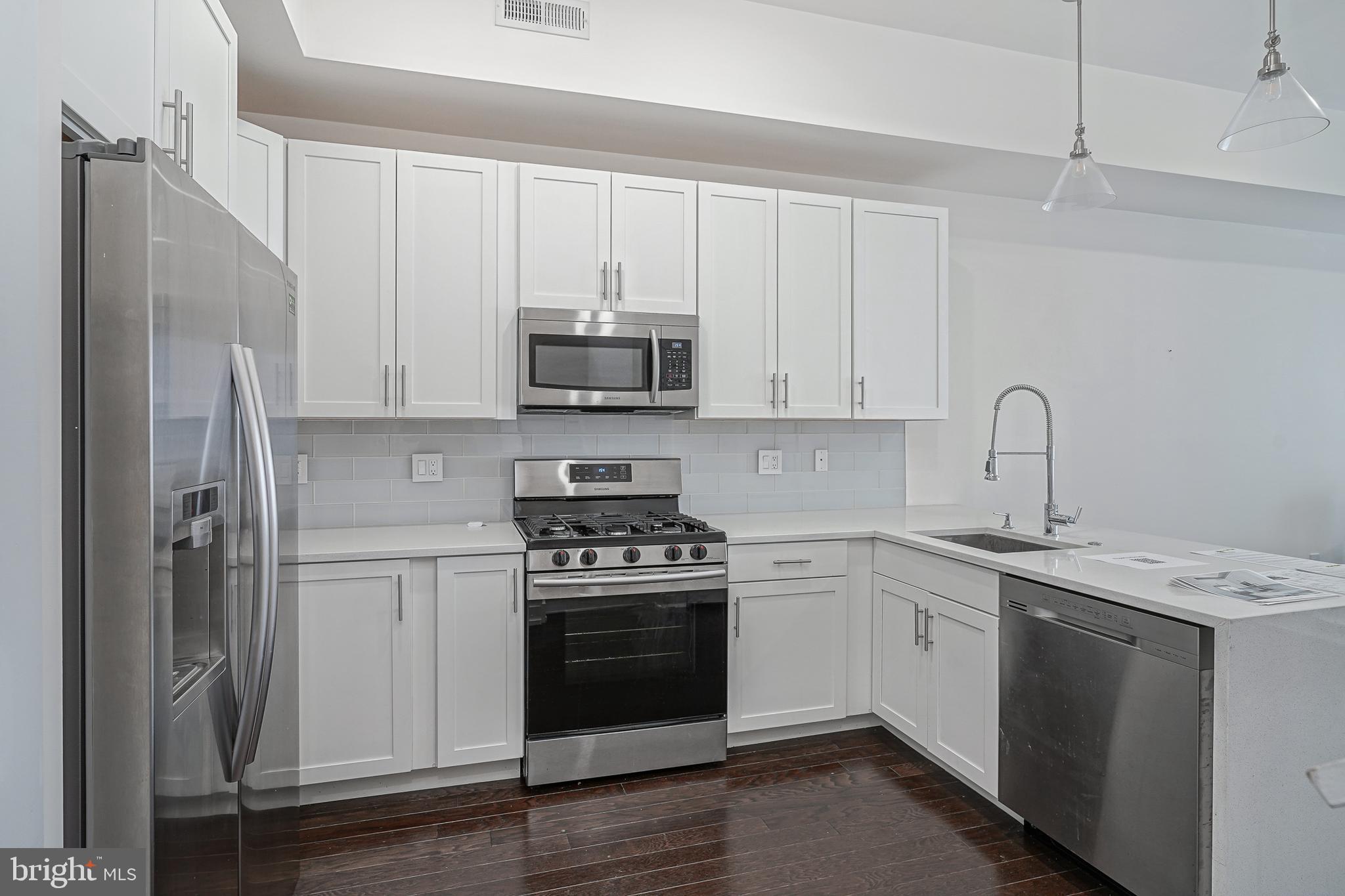 520 W MONTGOMERY AVE #7