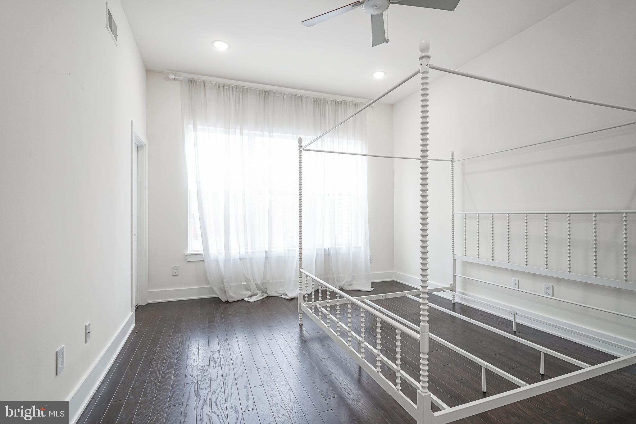 520 W MONTGOMERY AVE #7