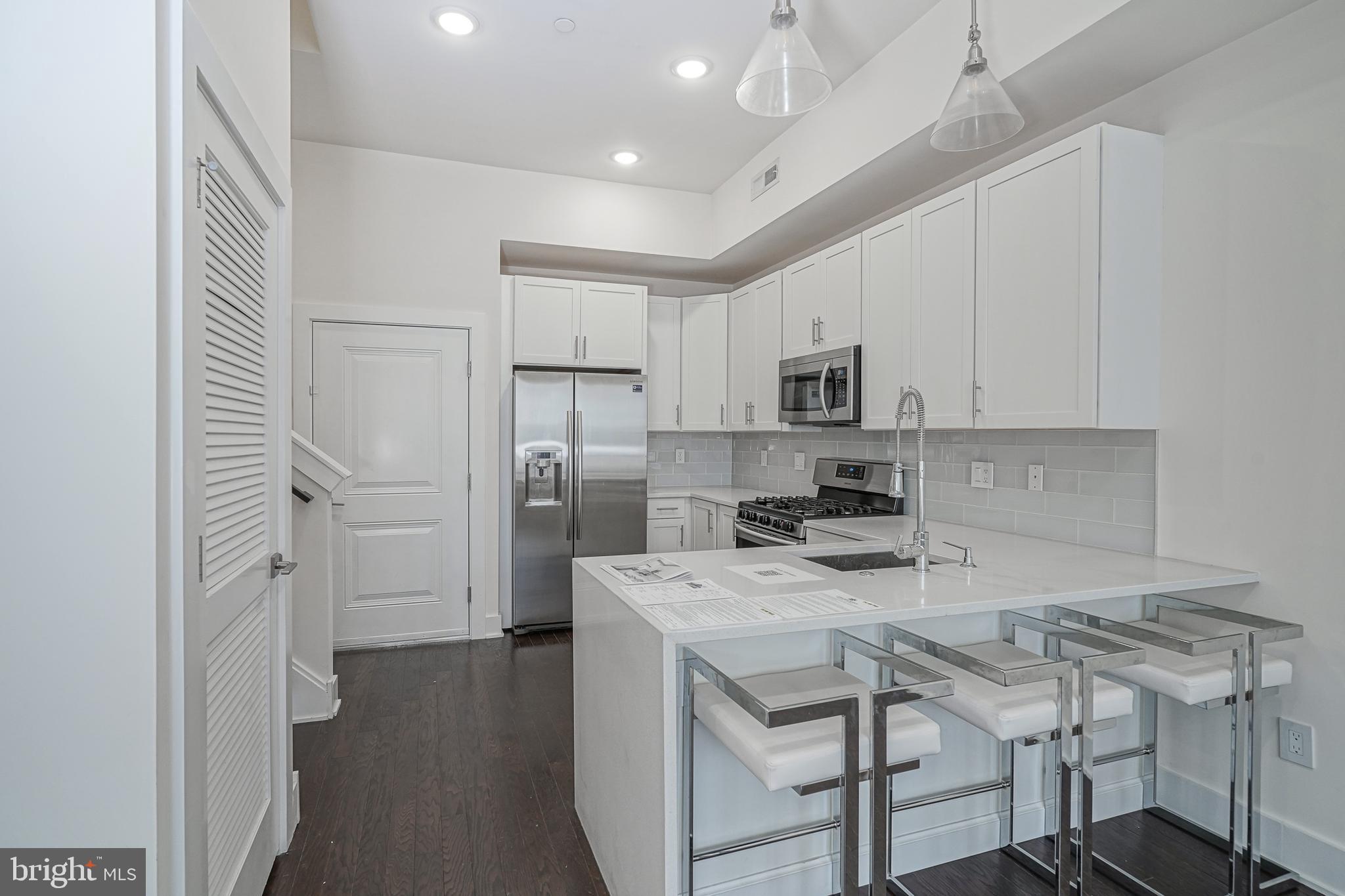 520 W MONTGOMERY AVE #7