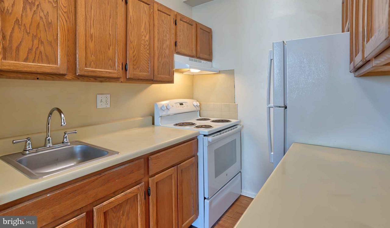 3900 CHESTNUT ST #1B-1004