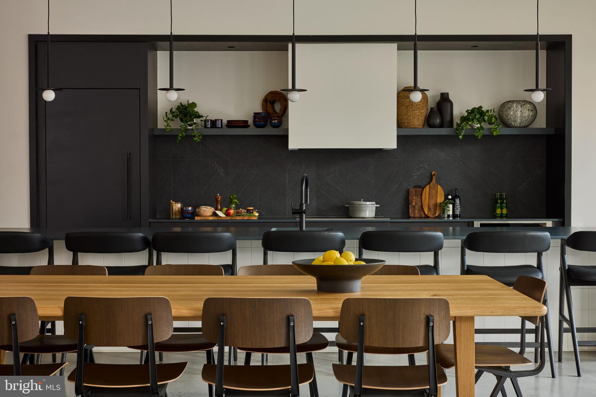 1134 SANSOM ST #2B-PH1904