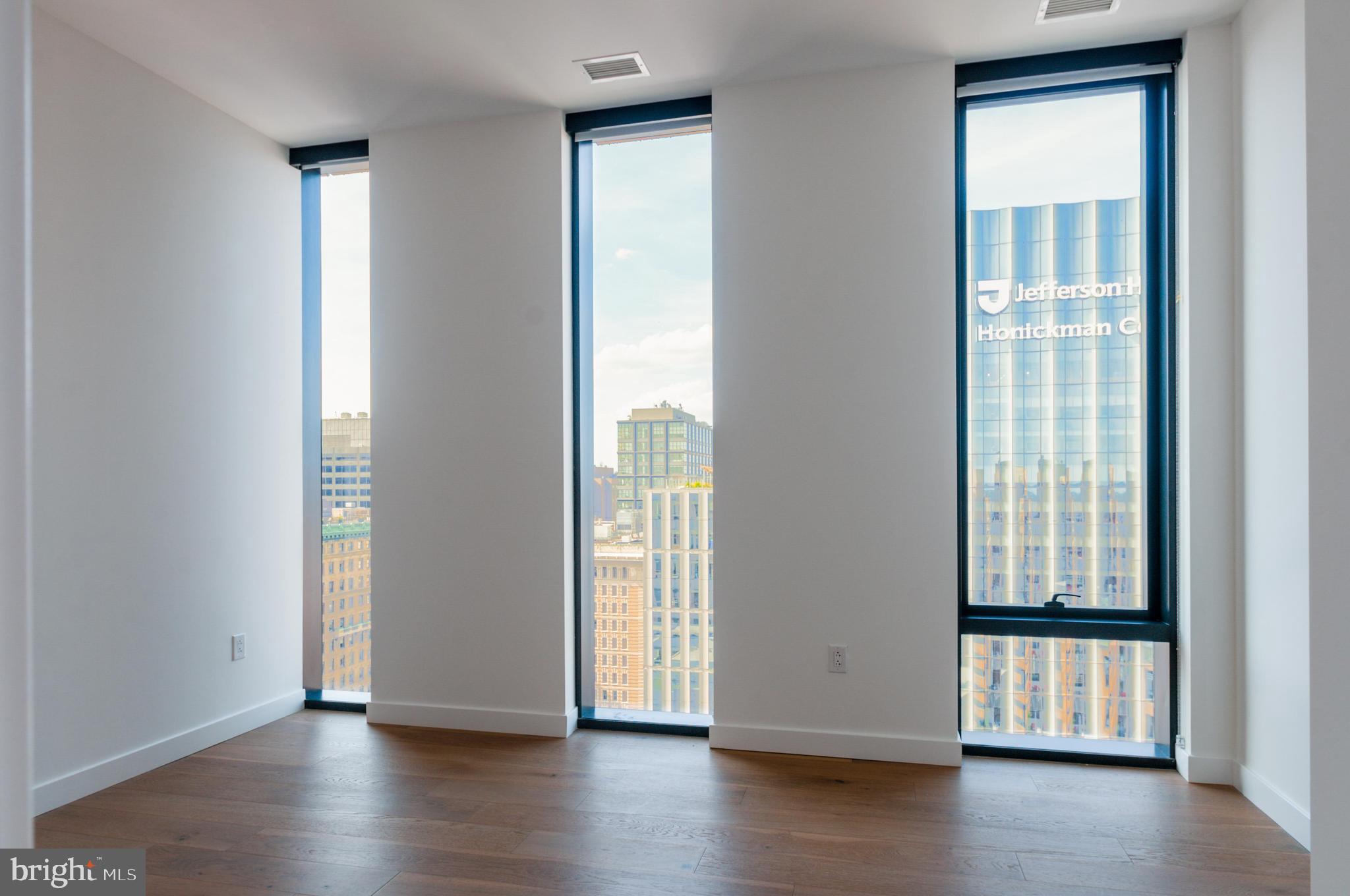 1134 SANSOM ST #2B-PH1904