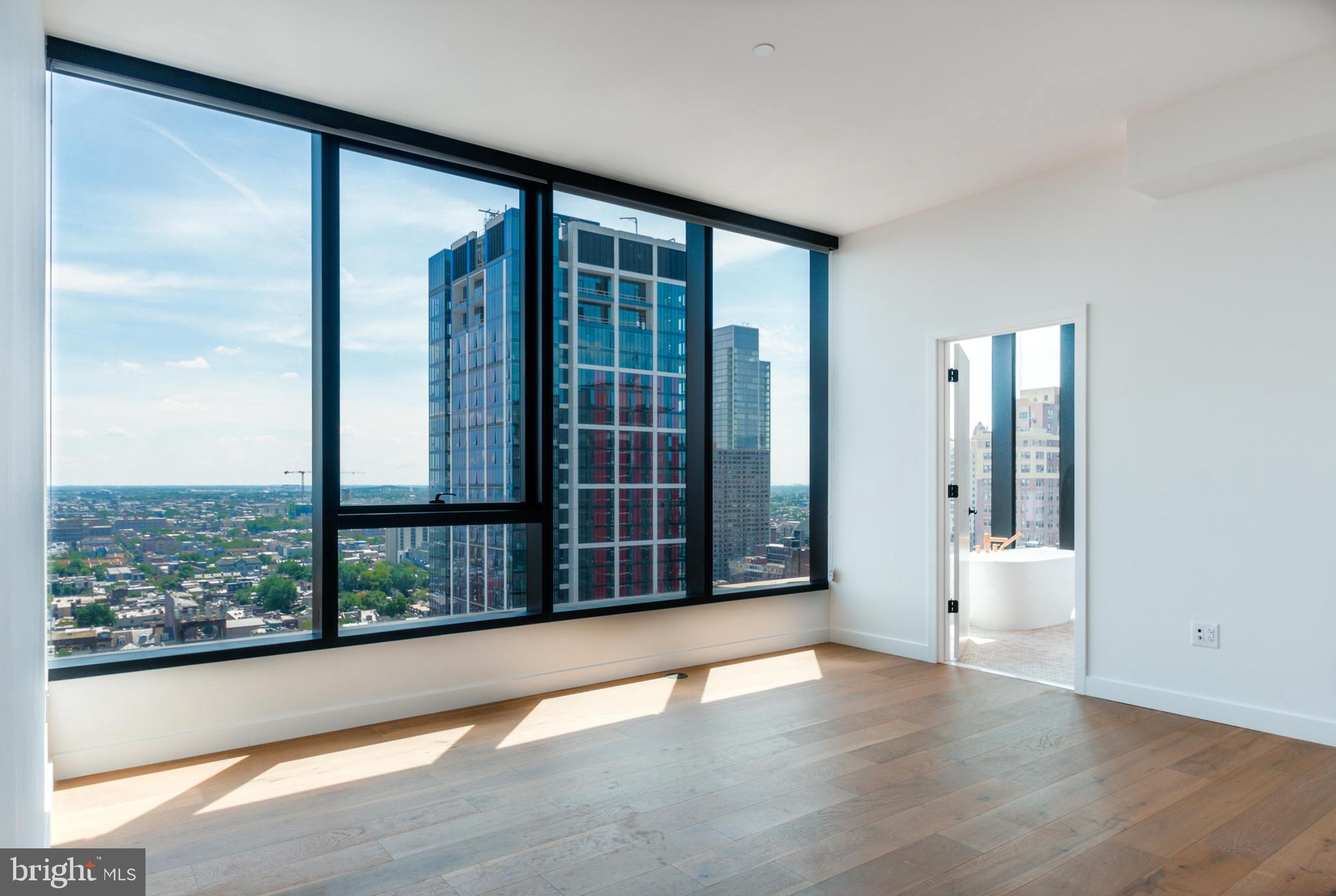 1134 SANSOM ST #2B-PH1906