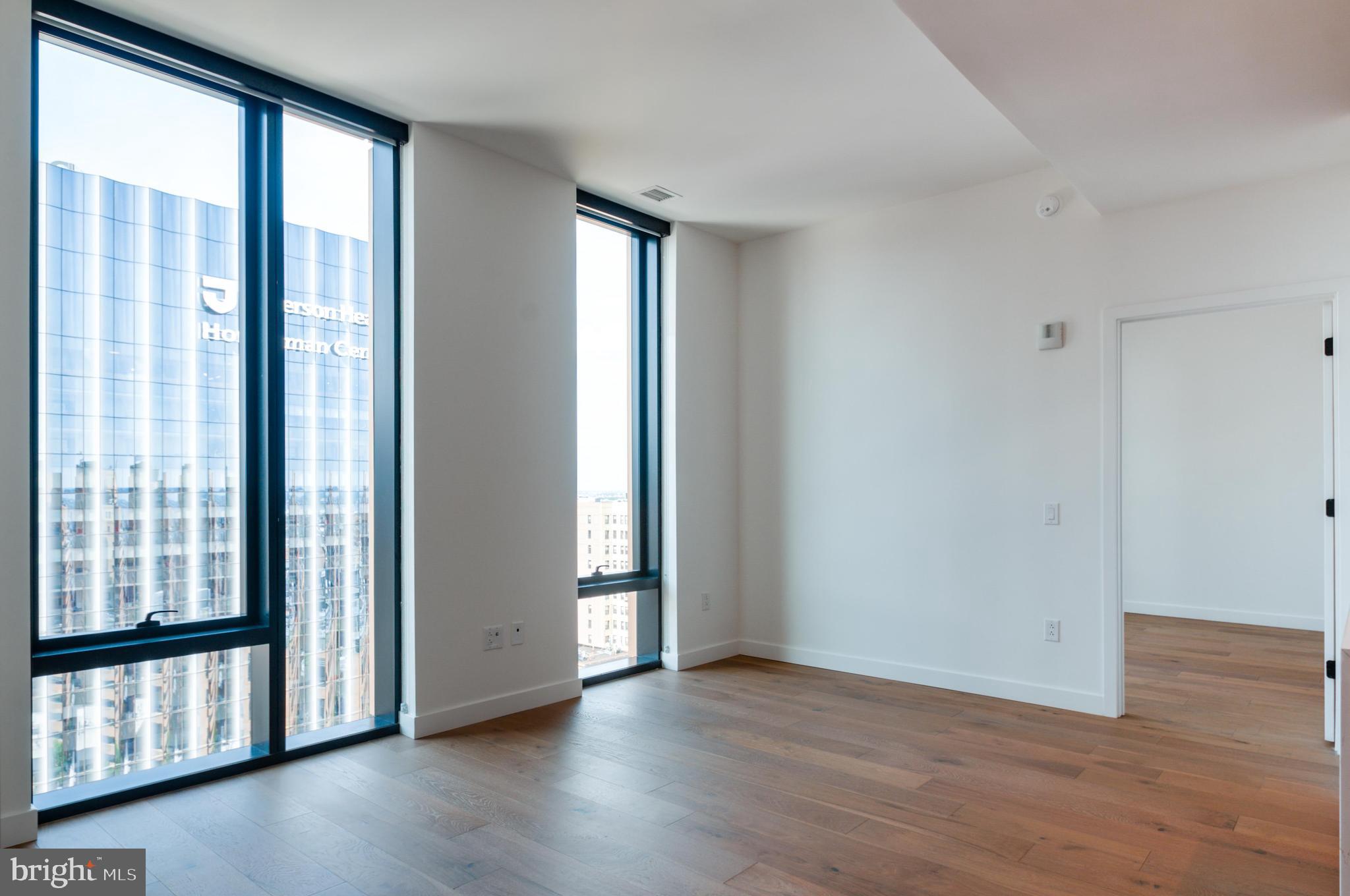 1134 SANSOM ST #2B-PH1906