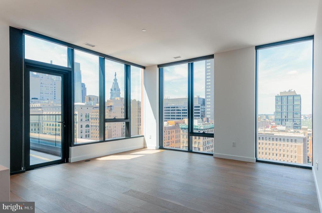 1134 SANSOM ST #1B-PH1907