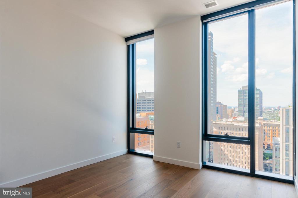 1134 SANSOM ST #1B-PH1907
