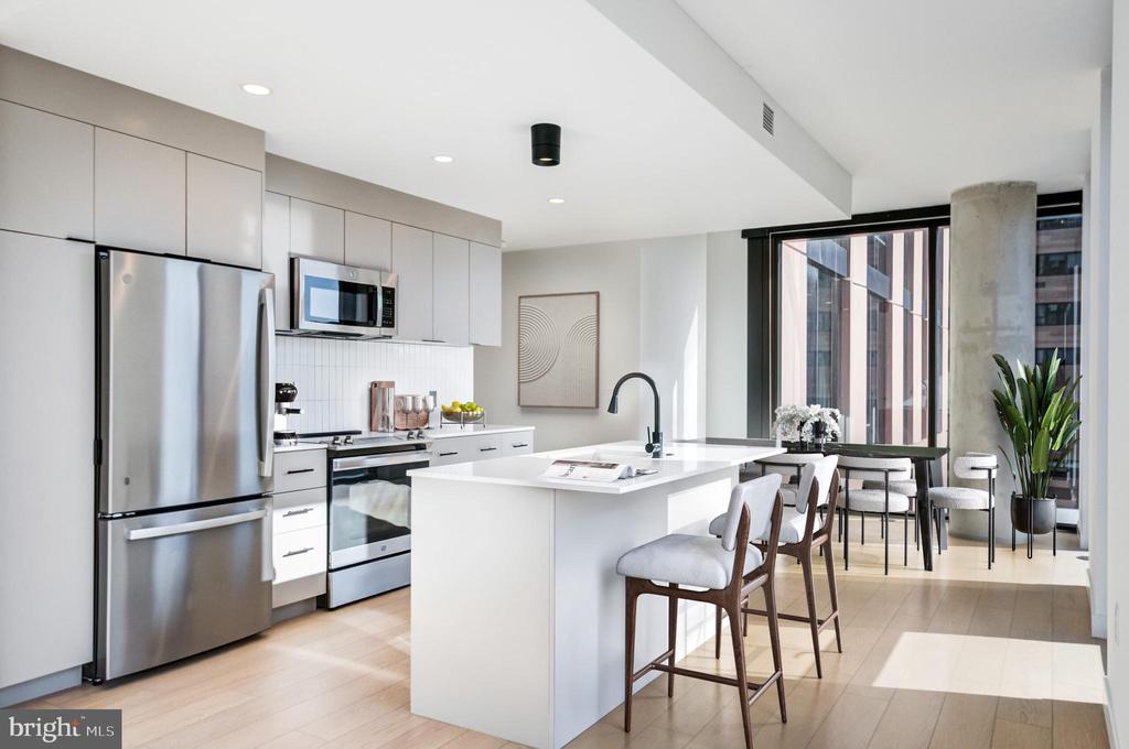 1134 SANSOM ST #1B-PH1907