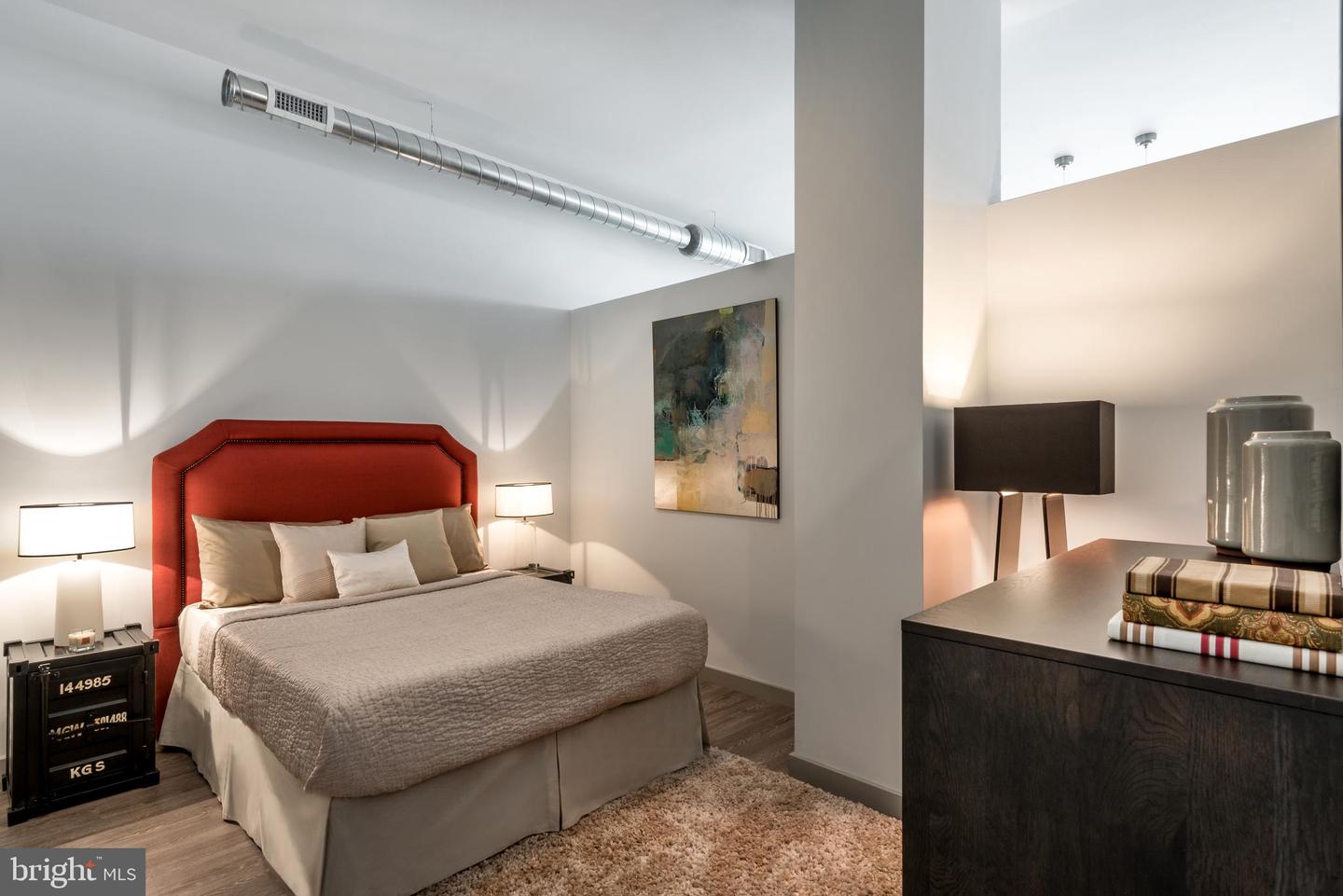 42 S 15TH ST #1B-1002