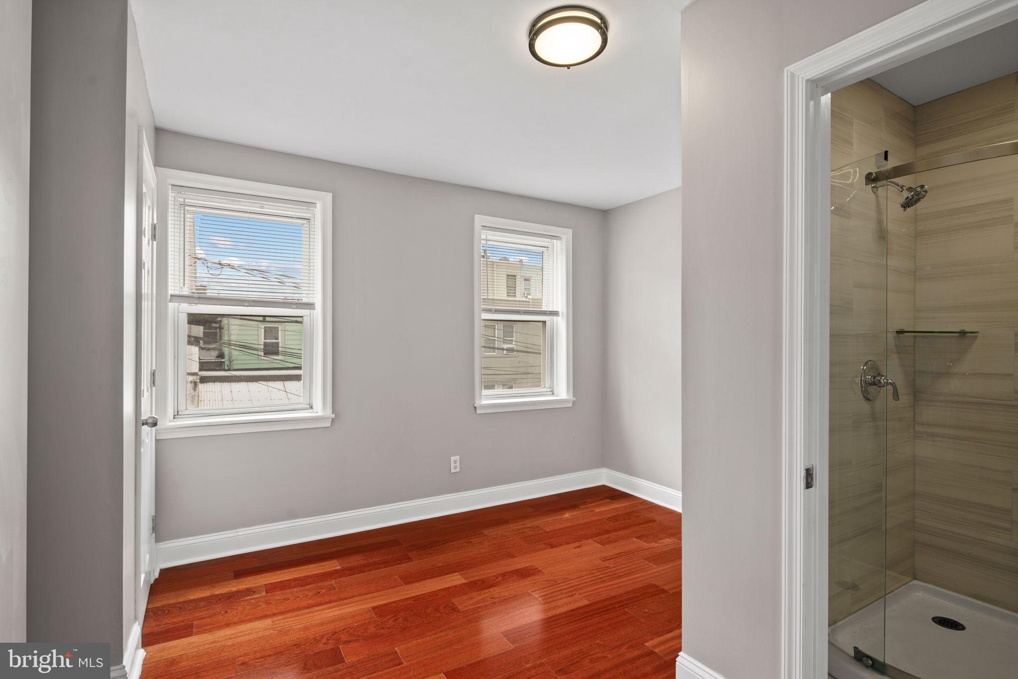 2539 E Dakota St