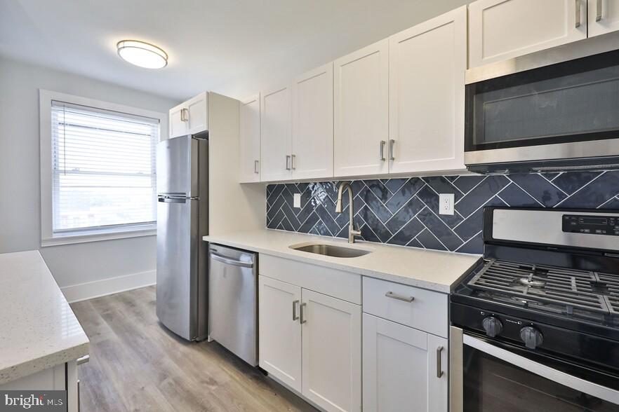 4247 LOCUST ST #1B-613