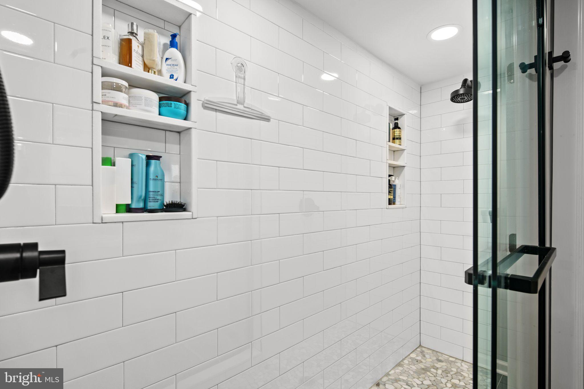 2001 Hamilton St #1204