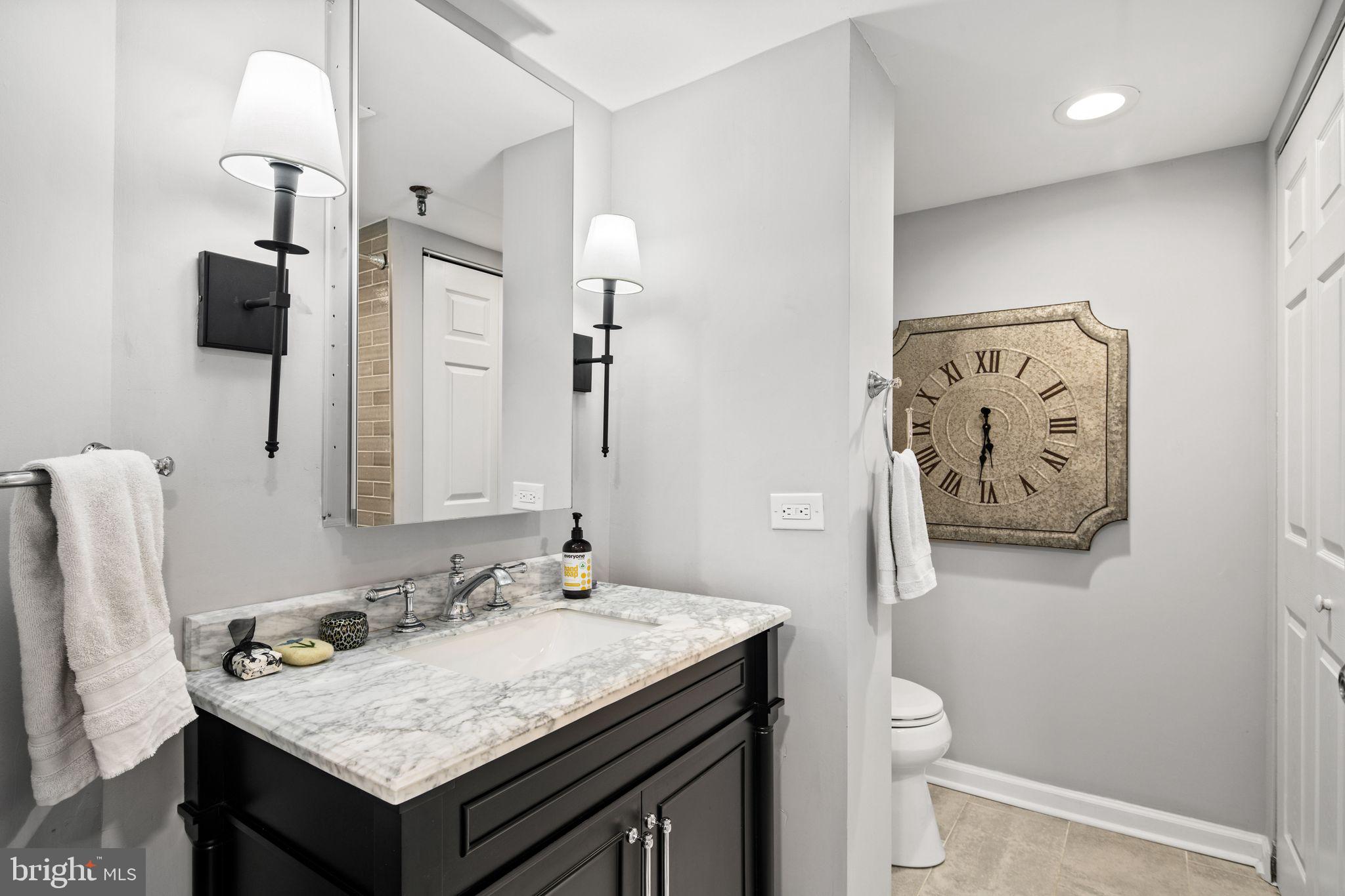 2001 Hamilton St #1204