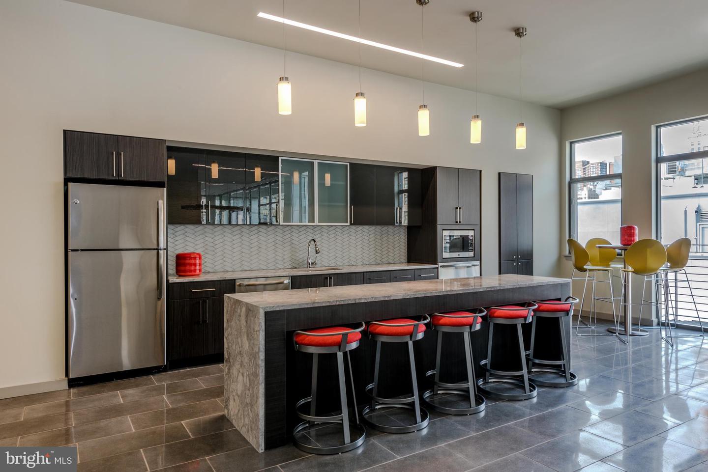 42 S 15TH ST #1B-1105