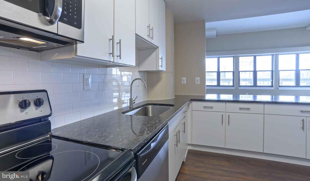 3131 WALNUT ST #1B-346