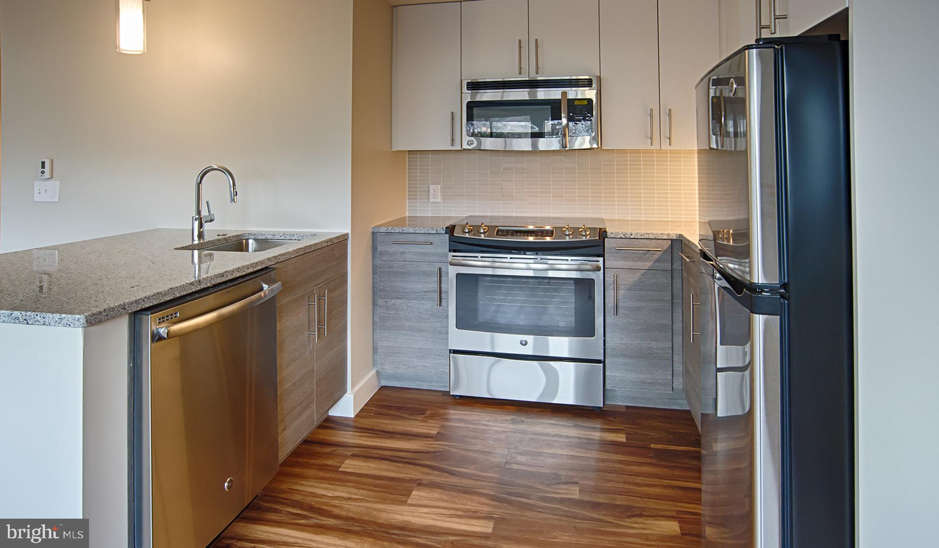 2200 BENJAMIN FRANKLIN PKWY #0B-S0006