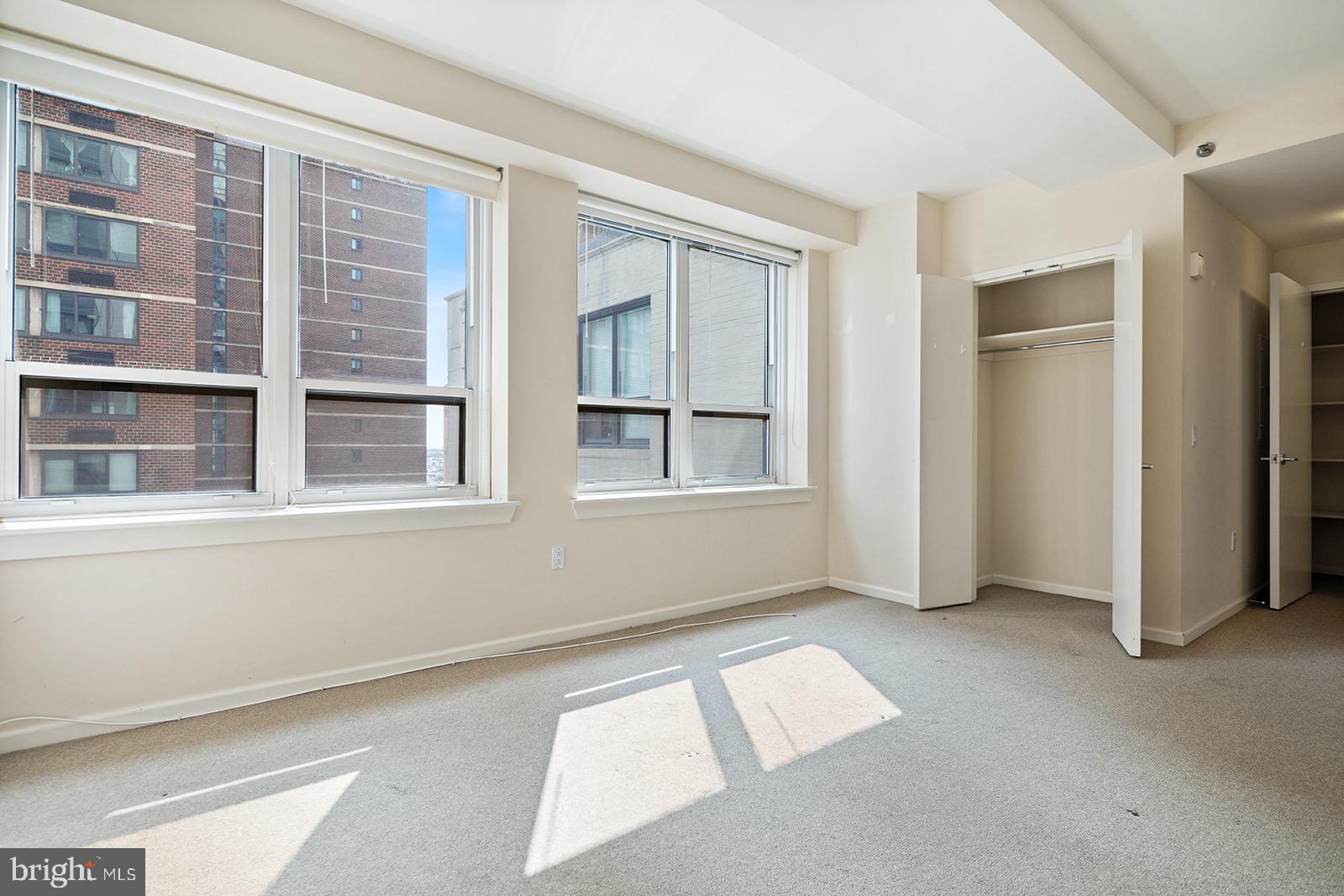 1425 LOCUST ST #17B