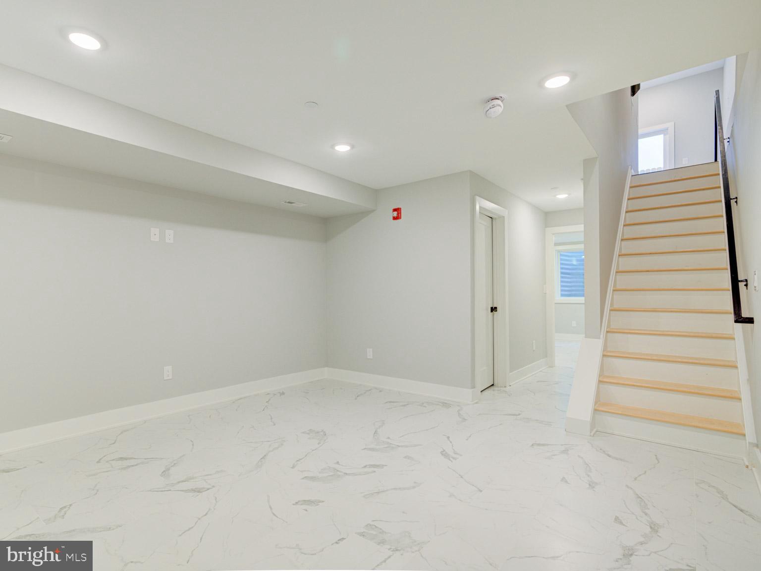 1805 FRANKFORD AVE #1-3