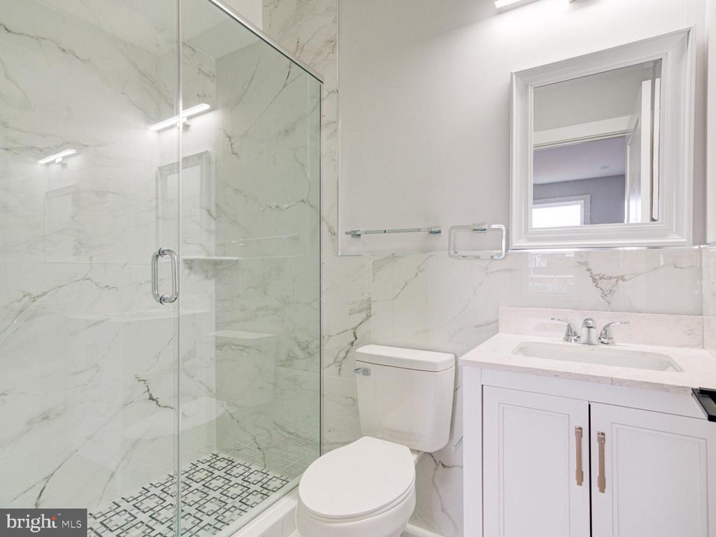 1805 FRANKFORD AVE #1-3