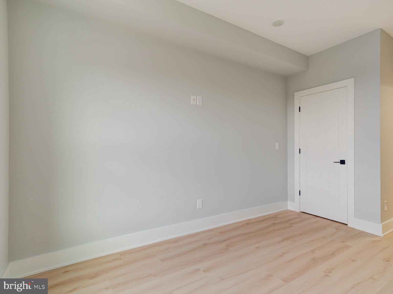 1805 FRANKFORD AVE #1-3