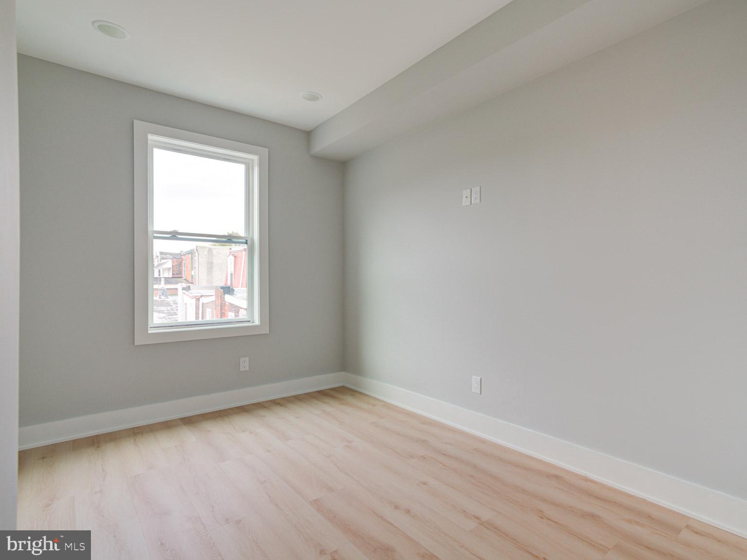 1805 FRANKFORD AVE #1-3