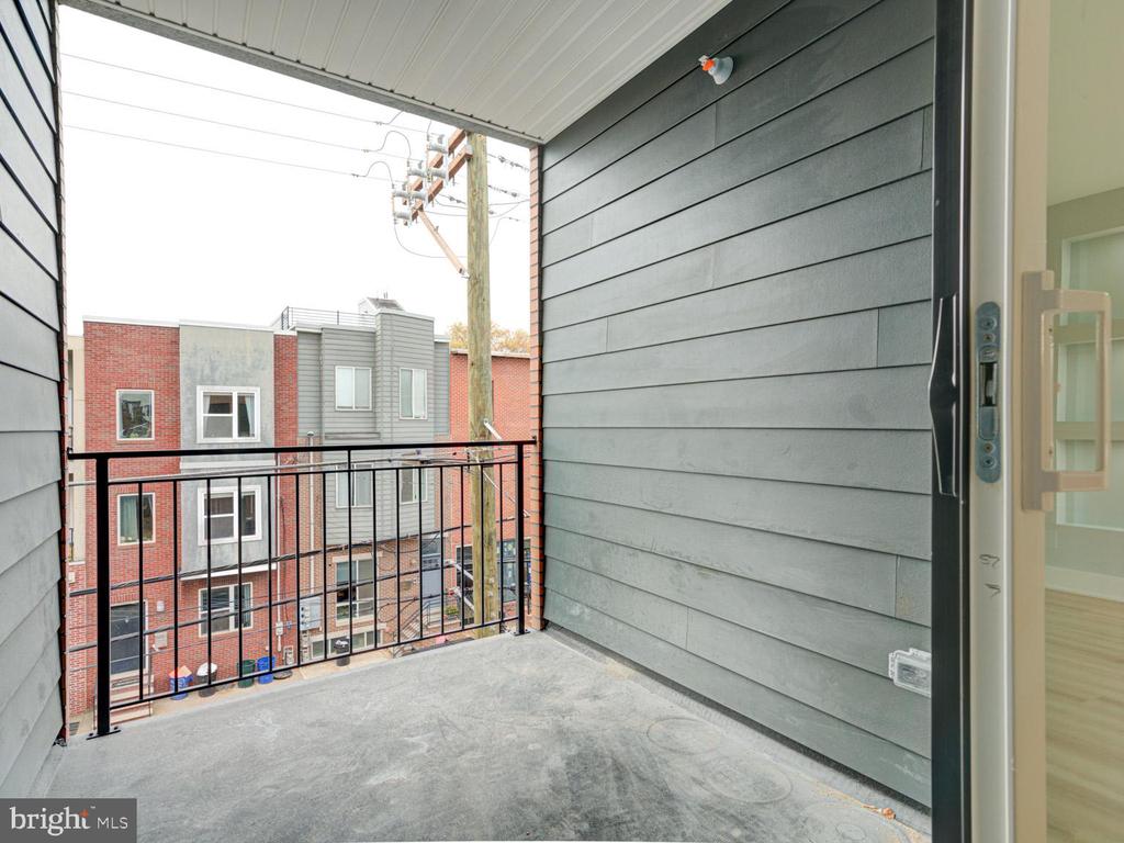 1805 FRANKFORD AVE #1-3