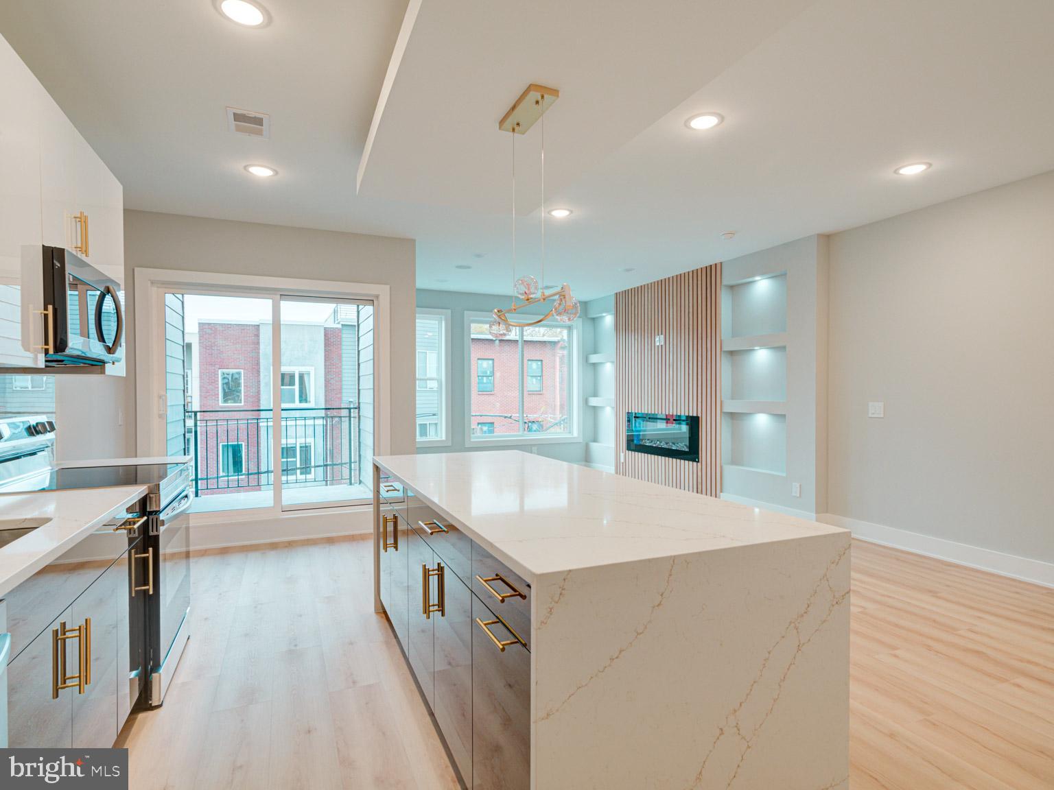 1805 FRANKFORD AVE #1-3