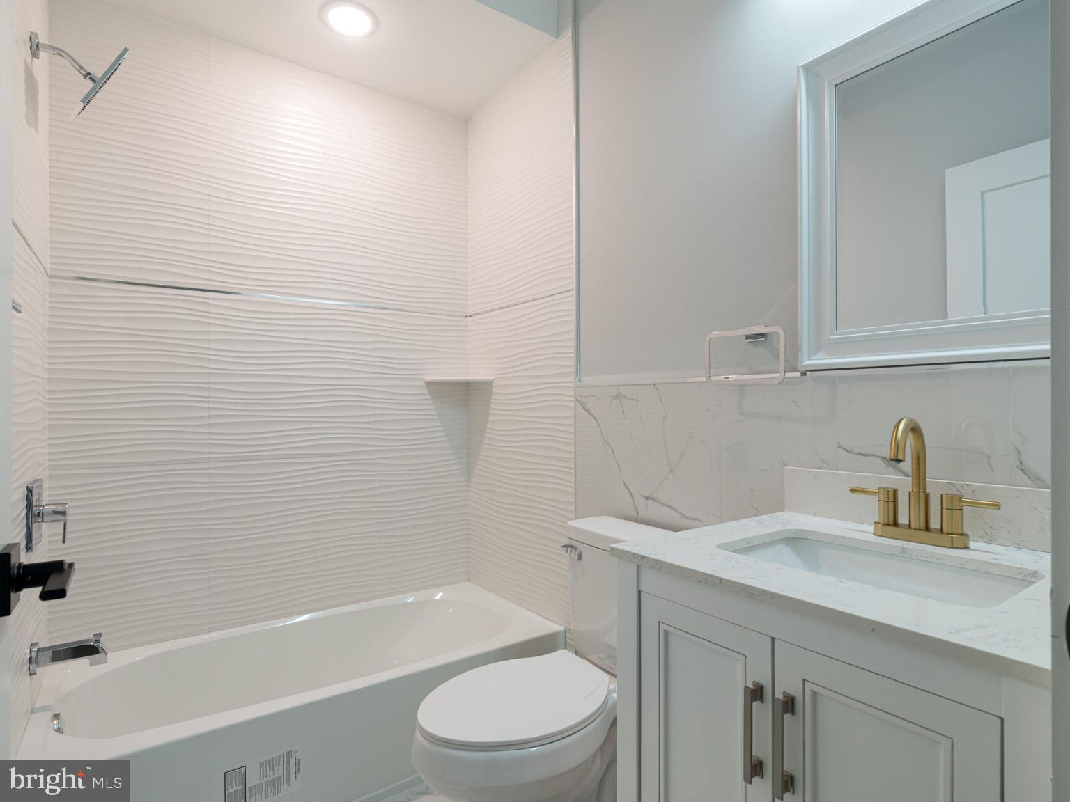 1805 FRANKFORD AVE #1-3