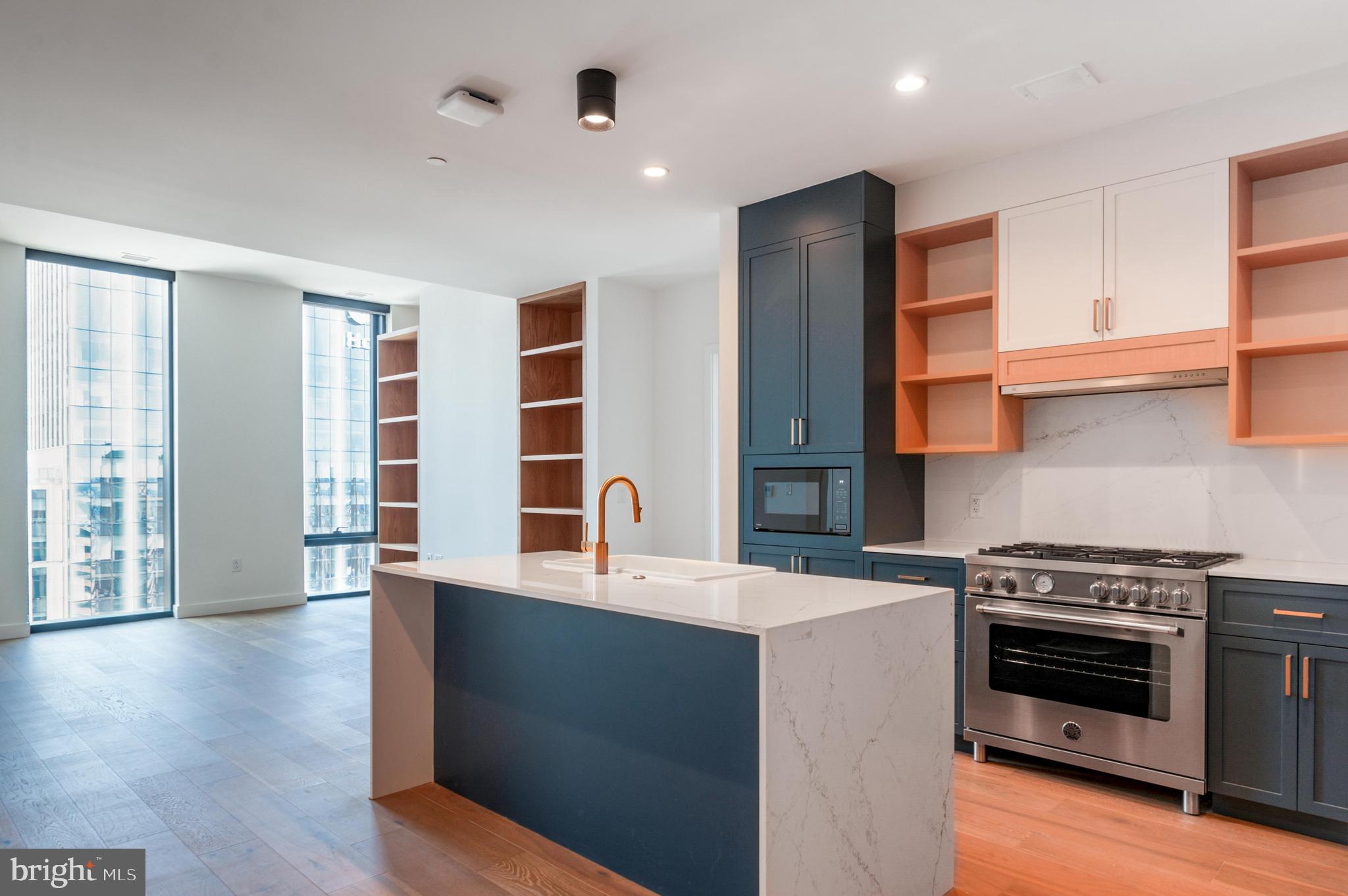 1134 SANSOM ST #2B-PH1913