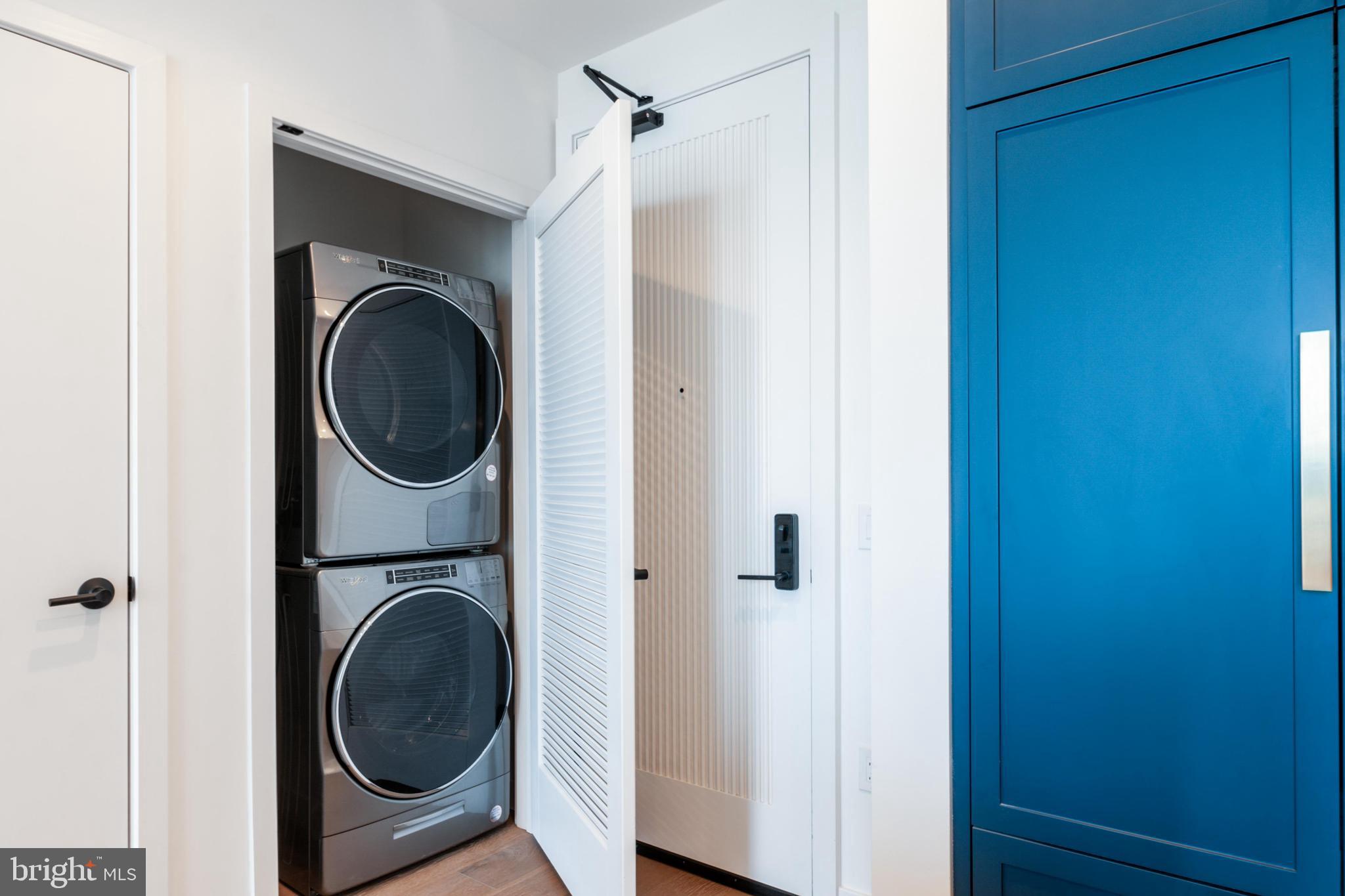 1134 SANSOM ST #2B-PH1913