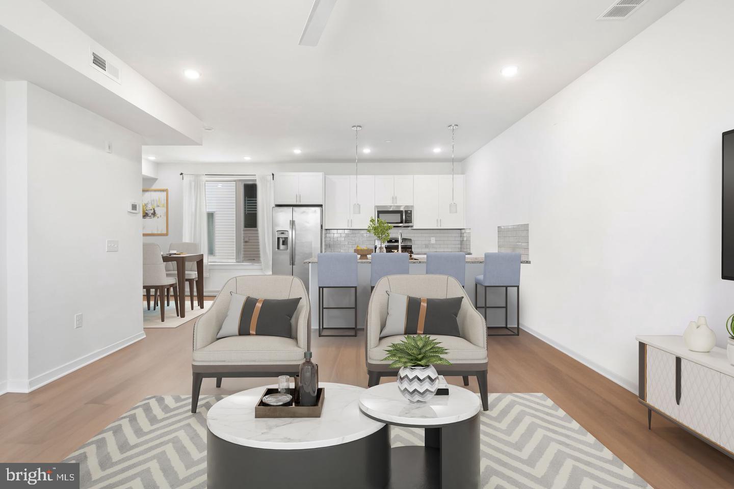 2125 E LEHIGH AVE #B12