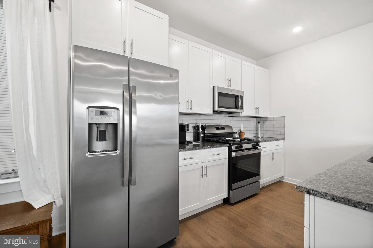 2125 E LEHIGH AVE #B12