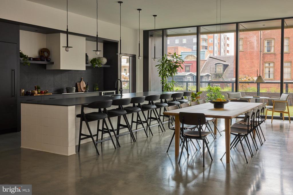 1134 SANSOM ST #2B-1420