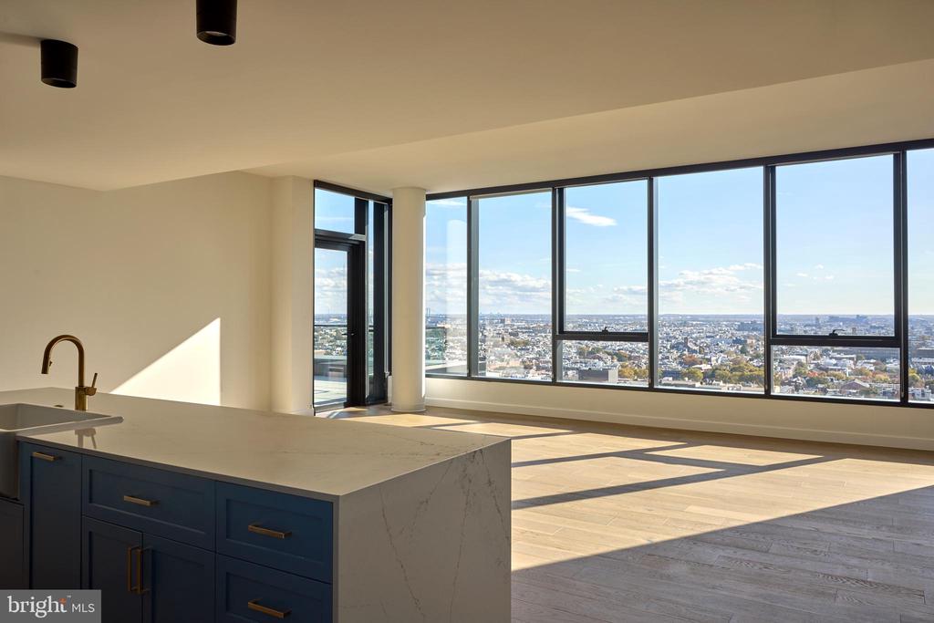 1134 SANSOM ST #2B-1420