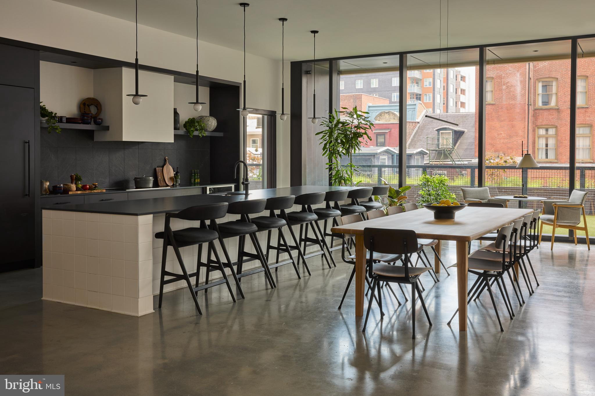 1134 SANSOM ST #2B-1420