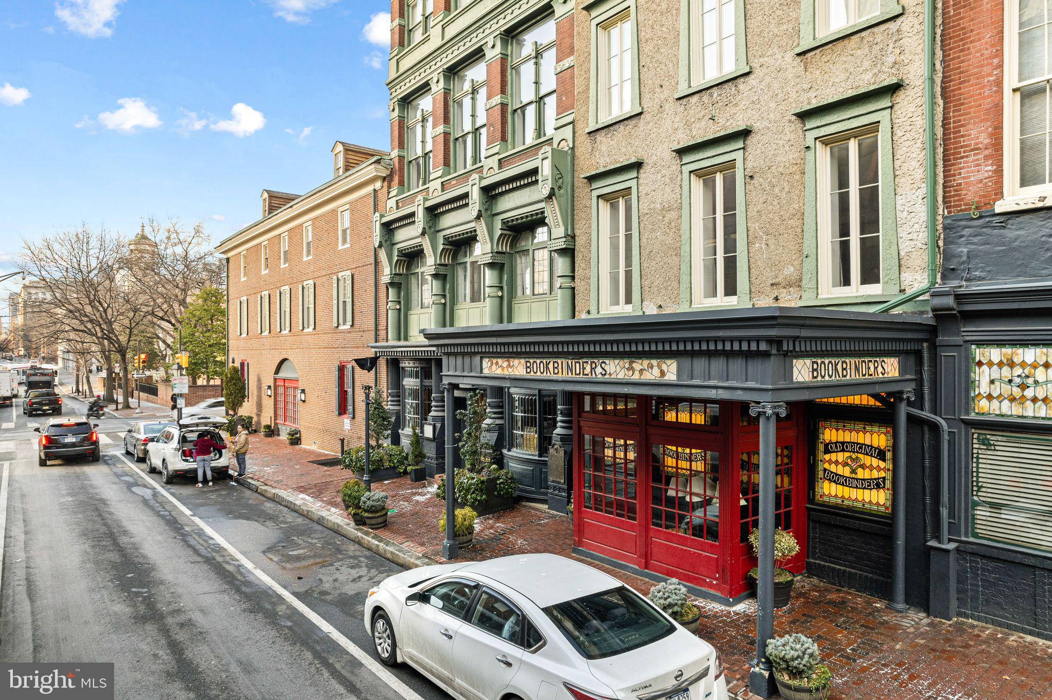 121-35 Walnut St #405