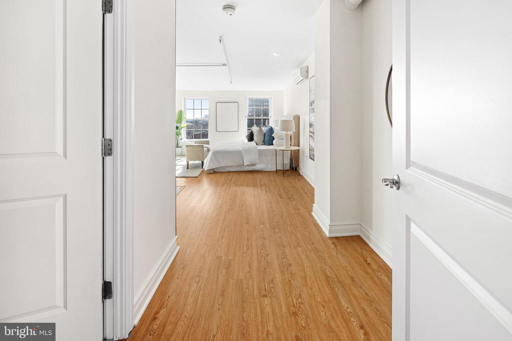 121-35 Walnut St #405