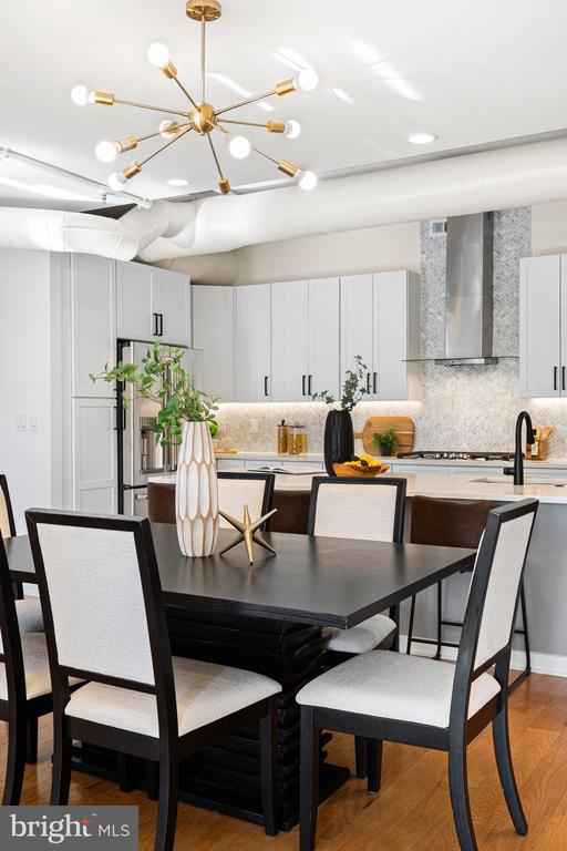 121-35 Walnut St #405