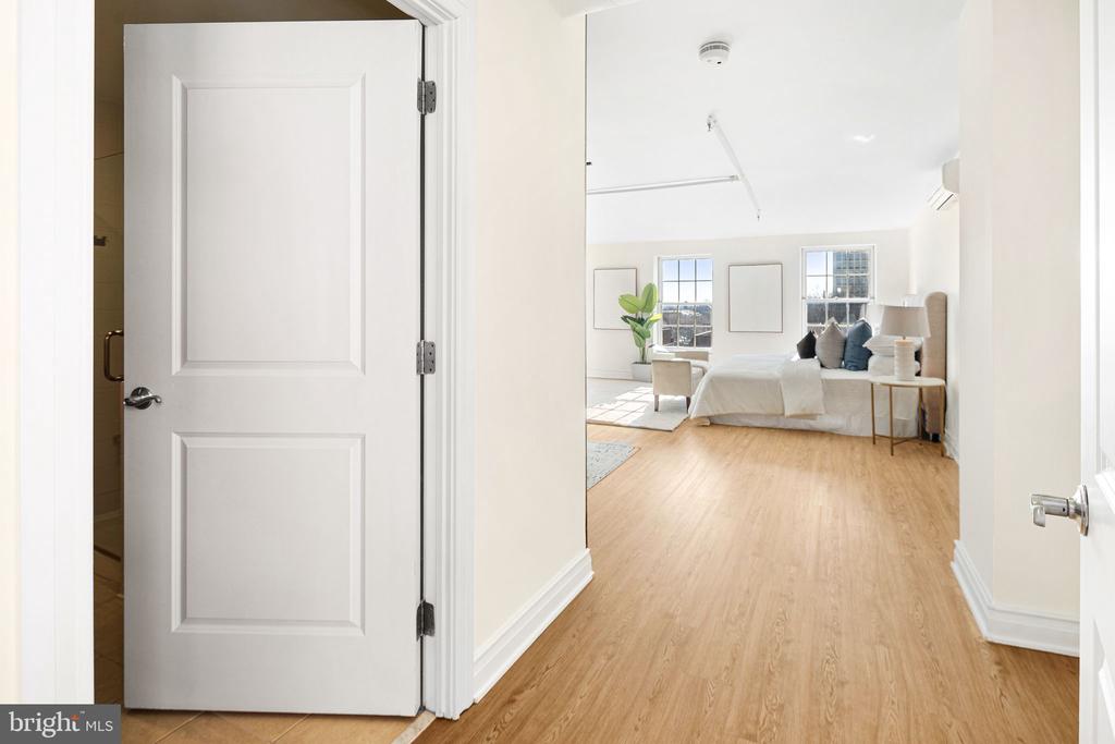 121-35 Walnut St #405