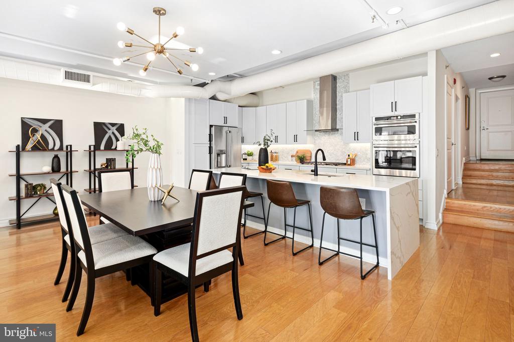 121-35 Walnut St #405
