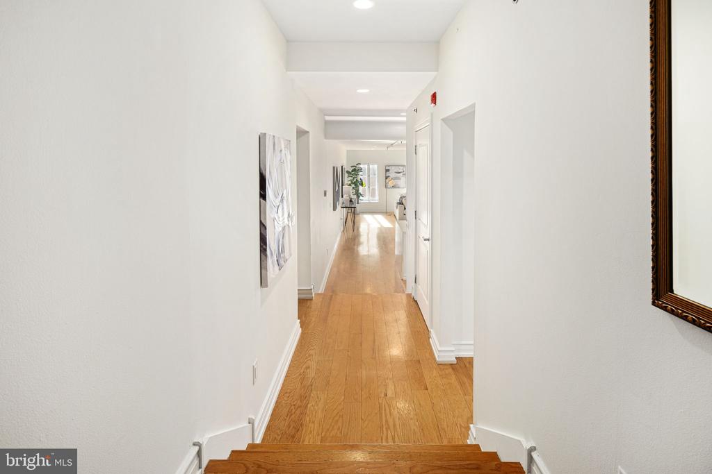 121-35 Walnut St #405