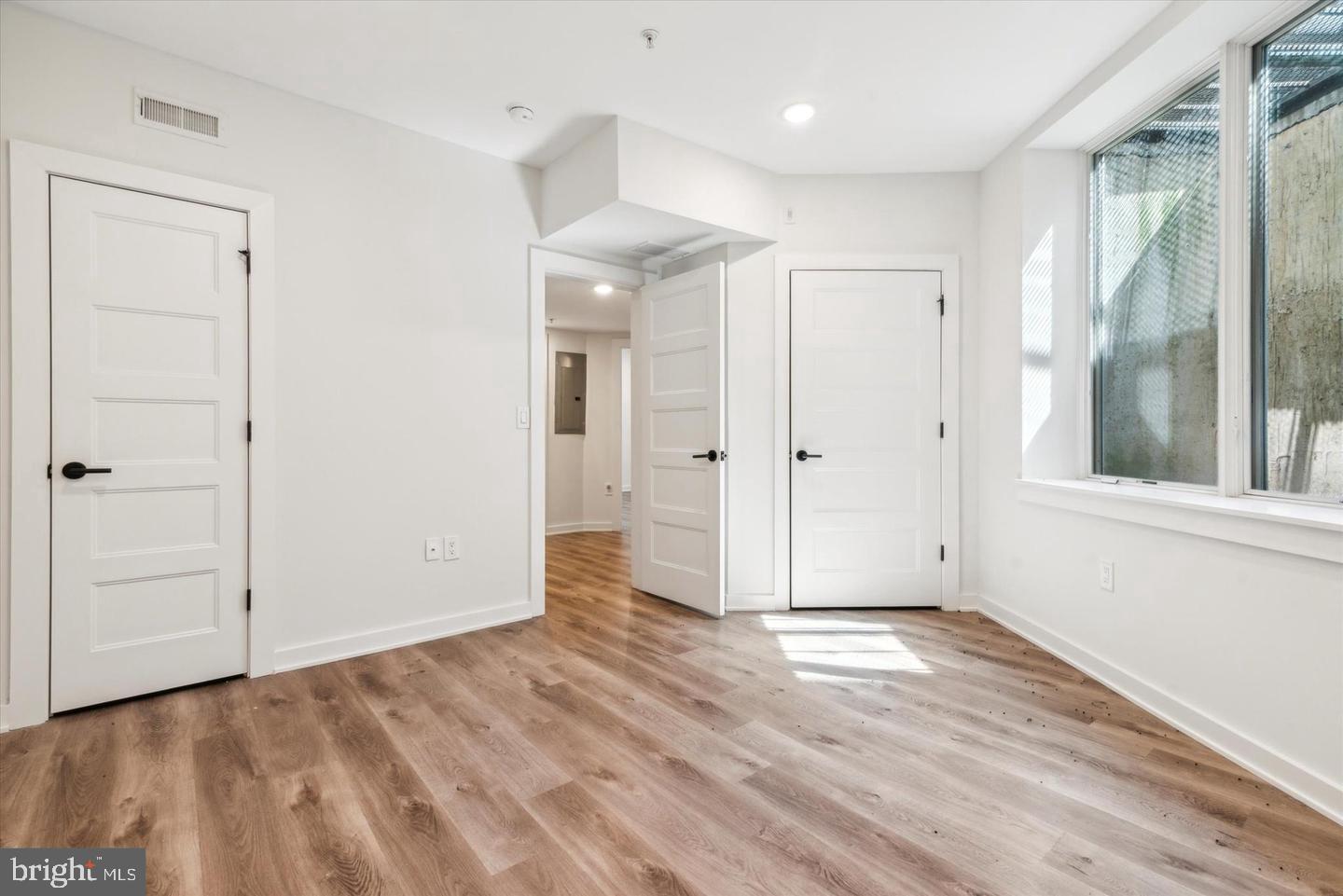 1716 CAMBRIDGE ST #2