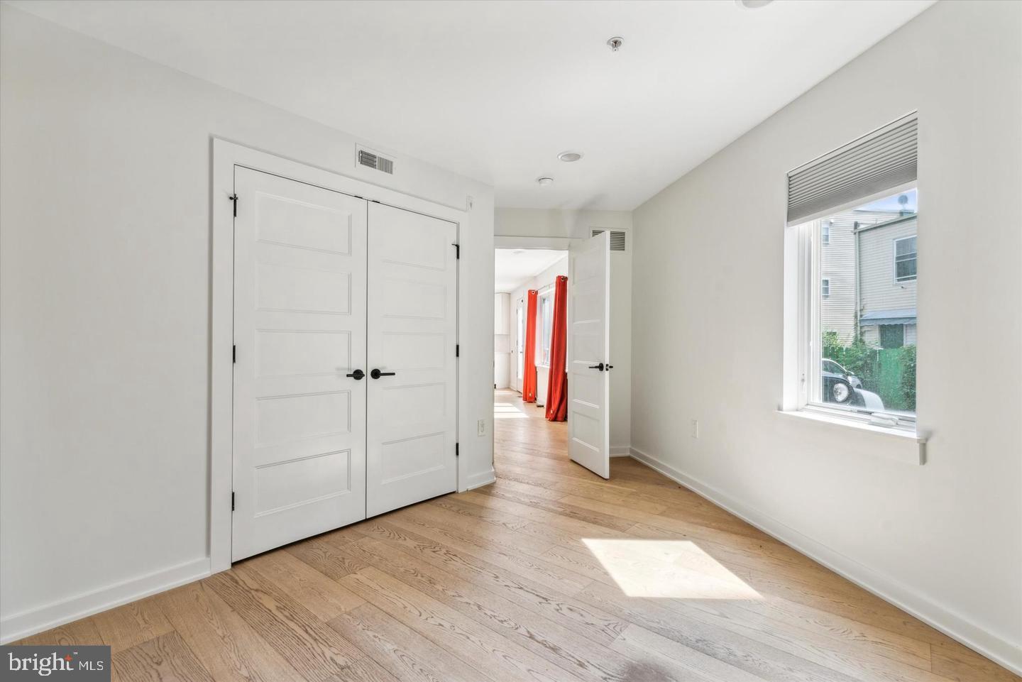 1716 CAMBRIDGE ST #2