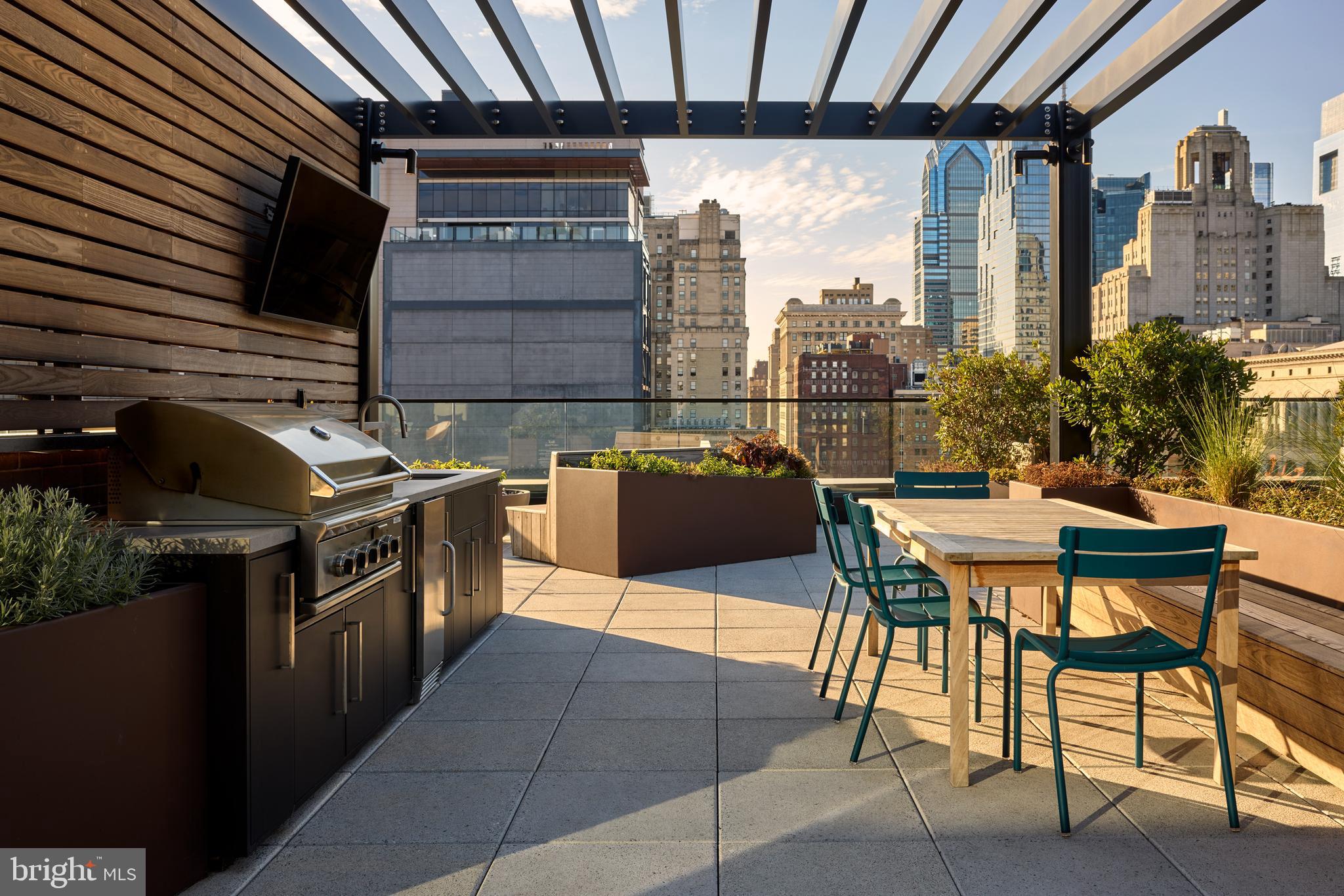 1134 SANSOM ST #2B-PH1911