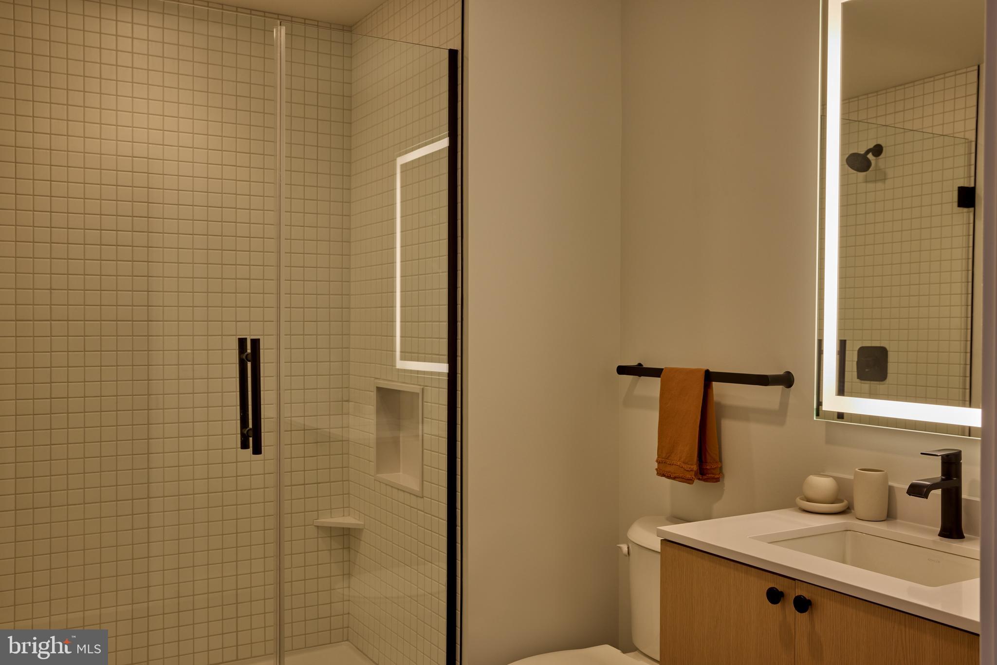 1134 SANSOM ST #1B-1704