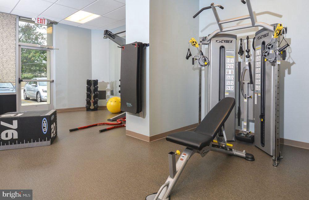515 W CHELTEN AVE #2B-403