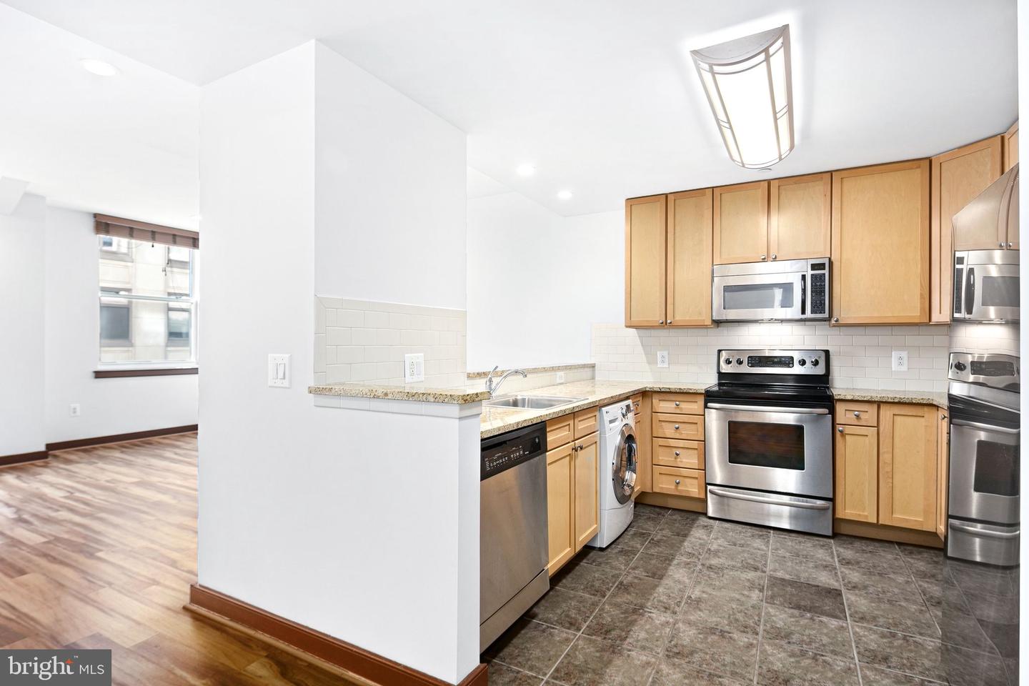 111 S 15th St #1810