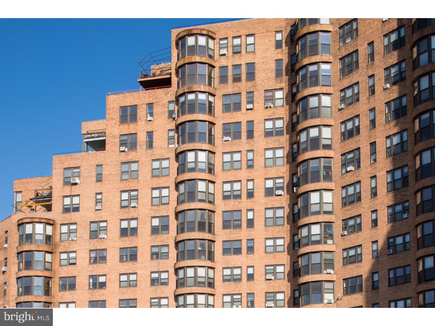 2201 PENNSYLVANIA AVE #714