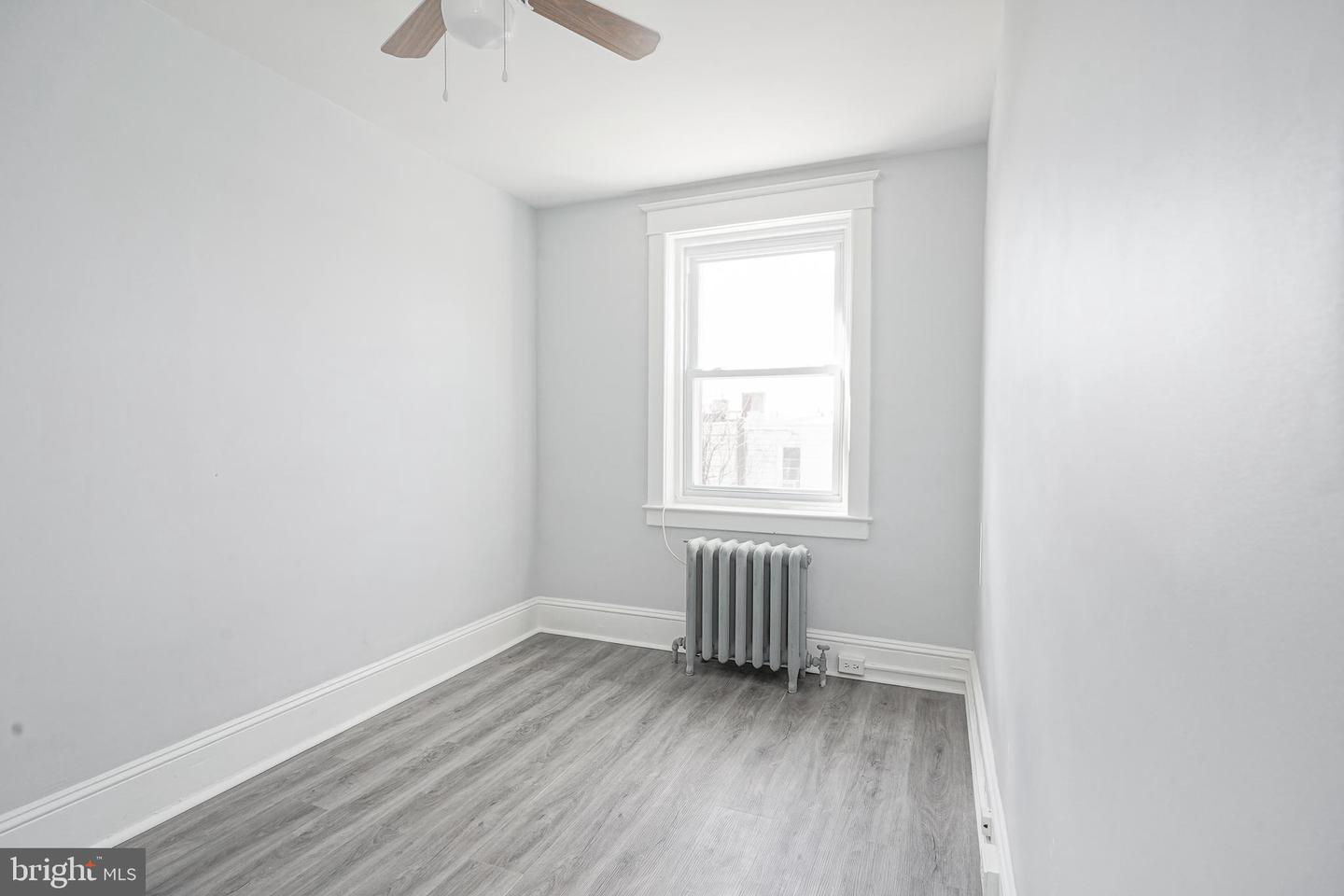808 Kenmore Rd