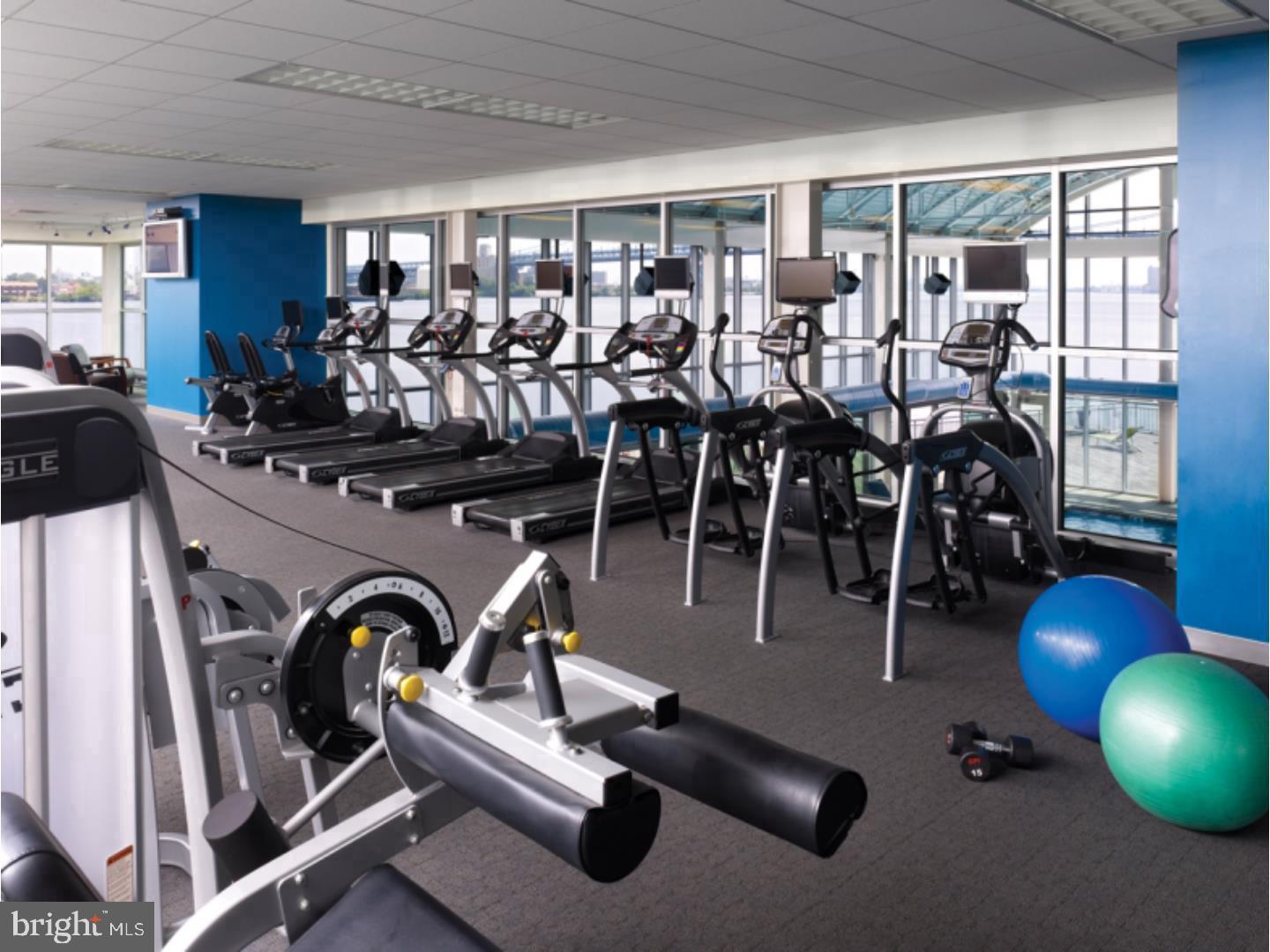 901 N PENN ST #F1409